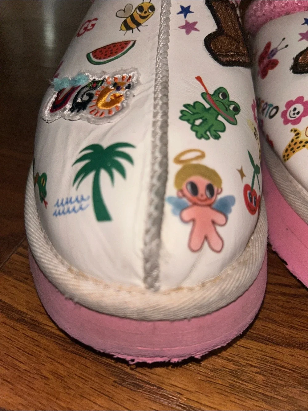 UGG Tazz Pop Sketch Slipper Humberto Cruz White Pink Platform Women's Size 6
